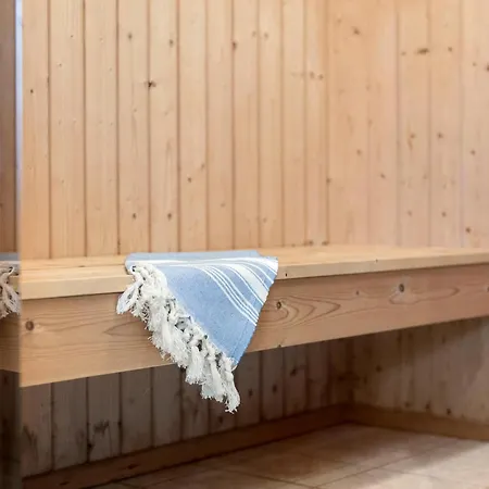 בית נופש Gorgeous In Henne With Kitchen