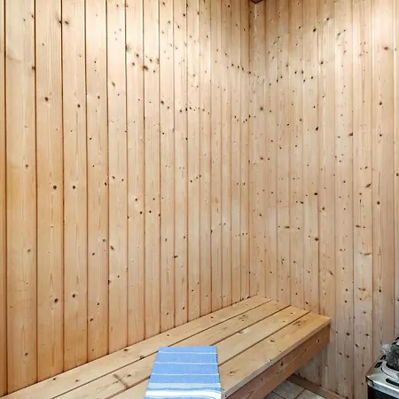 Gorgeous In Henne With Kitchen * האנה סטרנד