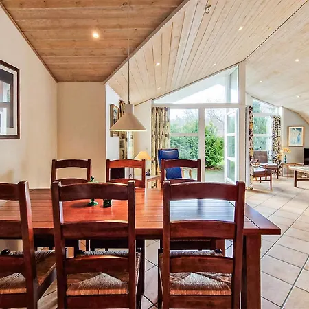 בית נופש Gorgeous In Henne With Kitchen *